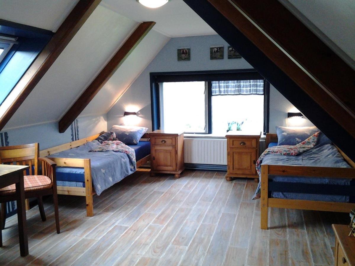 Bed & Breakfast “ Gastvrij Onthaal “ Een-West ภายนอก รูปภาพ