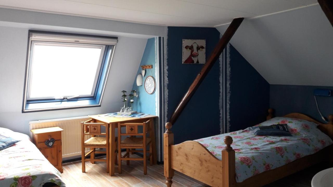 Bed & Breakfast “ Gastvrij Onthaal “ Een-West ภายนอก รูปภาพ