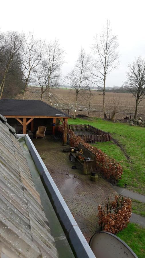 Bed & Breakfast “ Gastvrij Onthaal “ Een-West ภายนอก รูปภาพ