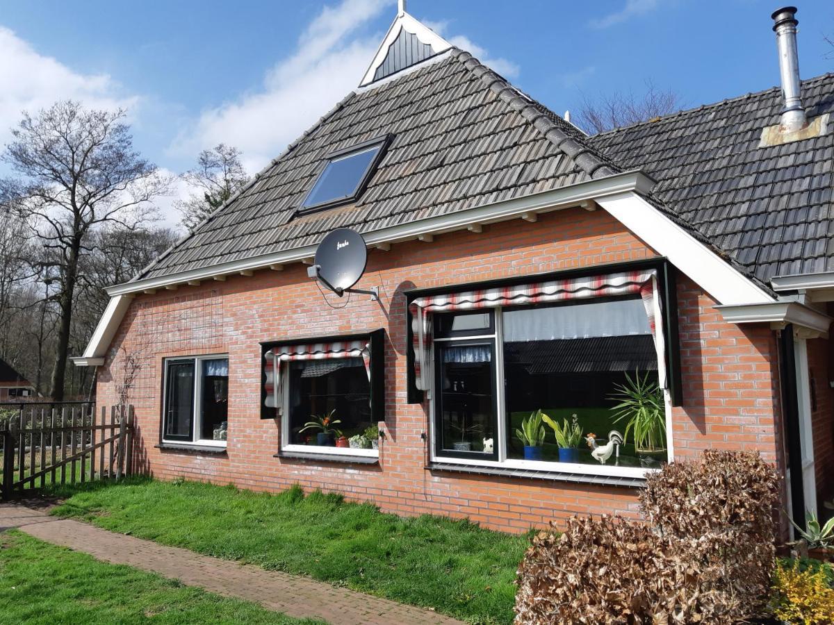 Bed & Breakfast “ Gastvrij Onthaal “ Een-West ภายนอก รูปภาพ